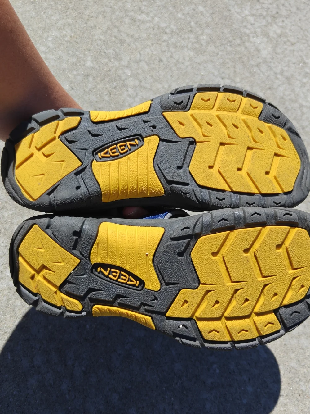 KEEN Kids Size 5 Newport H2 Blue Grey Washable Outdoor Hiking Water Sandals